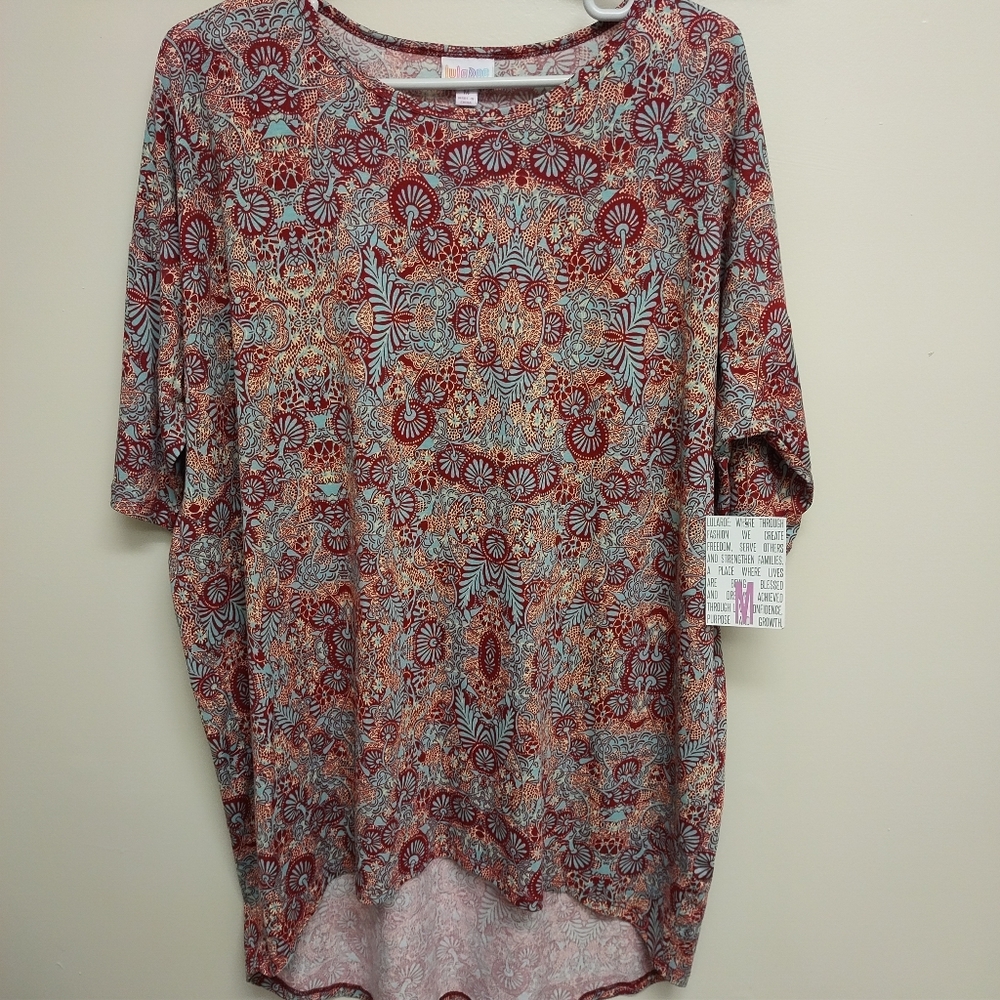 Medium LuLaRoe Irma Tunic